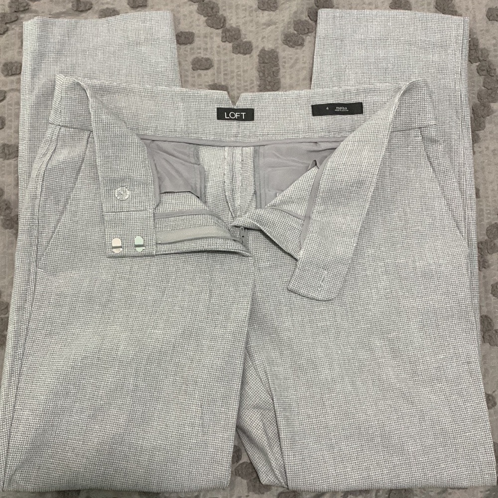 Size 4 Loft Cropped Marisa Fit